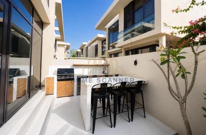 Townhouse - 3 Bedrooms - 5 Bathrooms for sale in Rockwood - Damac Hills - Dubai