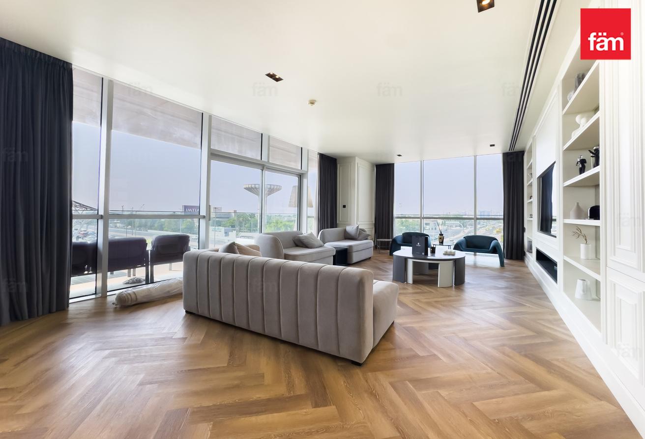 Perfect Layout | 3 Beds |Fully Furnished |Spacious photo 2
