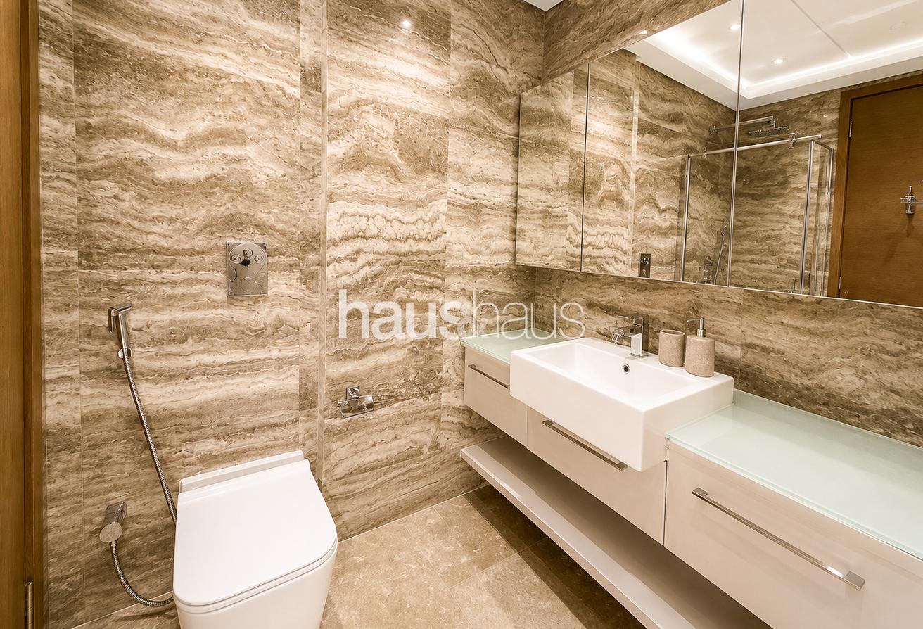Fully Furnished | Full Marina View | Top Floor photo 11