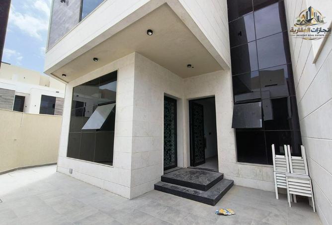 87449396 - Property Image 2