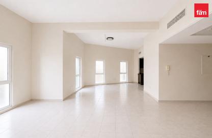 Apartment - 2 Bedrooms - 2 Bathrooms for rent in Building 171 - Contemporary Cluster - Discovery Gardens - Dubai