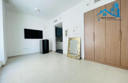 Apartment - Studio - 1 Bathroom for rent in Living Garden 2 - District 14 - Jumeirah Village Circle - Dubai