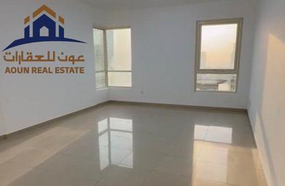Apartment - 2 Bedrooms - 2 Bathrooms for rent in Al Khan Corniche - Al Khan - Sharjah