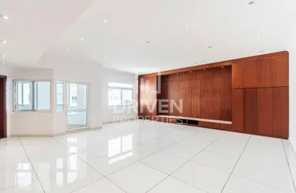 Apartment - 3 Bedrooms - 3 Bathrooms for sale in Al Badia Residences Building 11 - Al Badia Residences - Dubai Festival City - Dubai