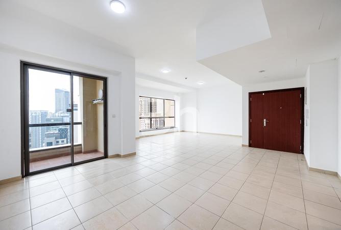 2OuHNcBA704 - الصورة الرئيسية للعقار