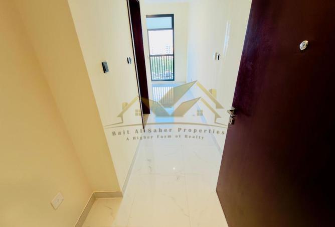 72325240 - Property Image 3