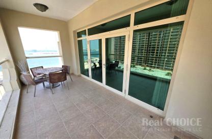 Apartment - 2 Bedrooms - 4 Bathrooms for rent in Al Das - Shoreline Apartments - Palm Jumeirah - Dubai