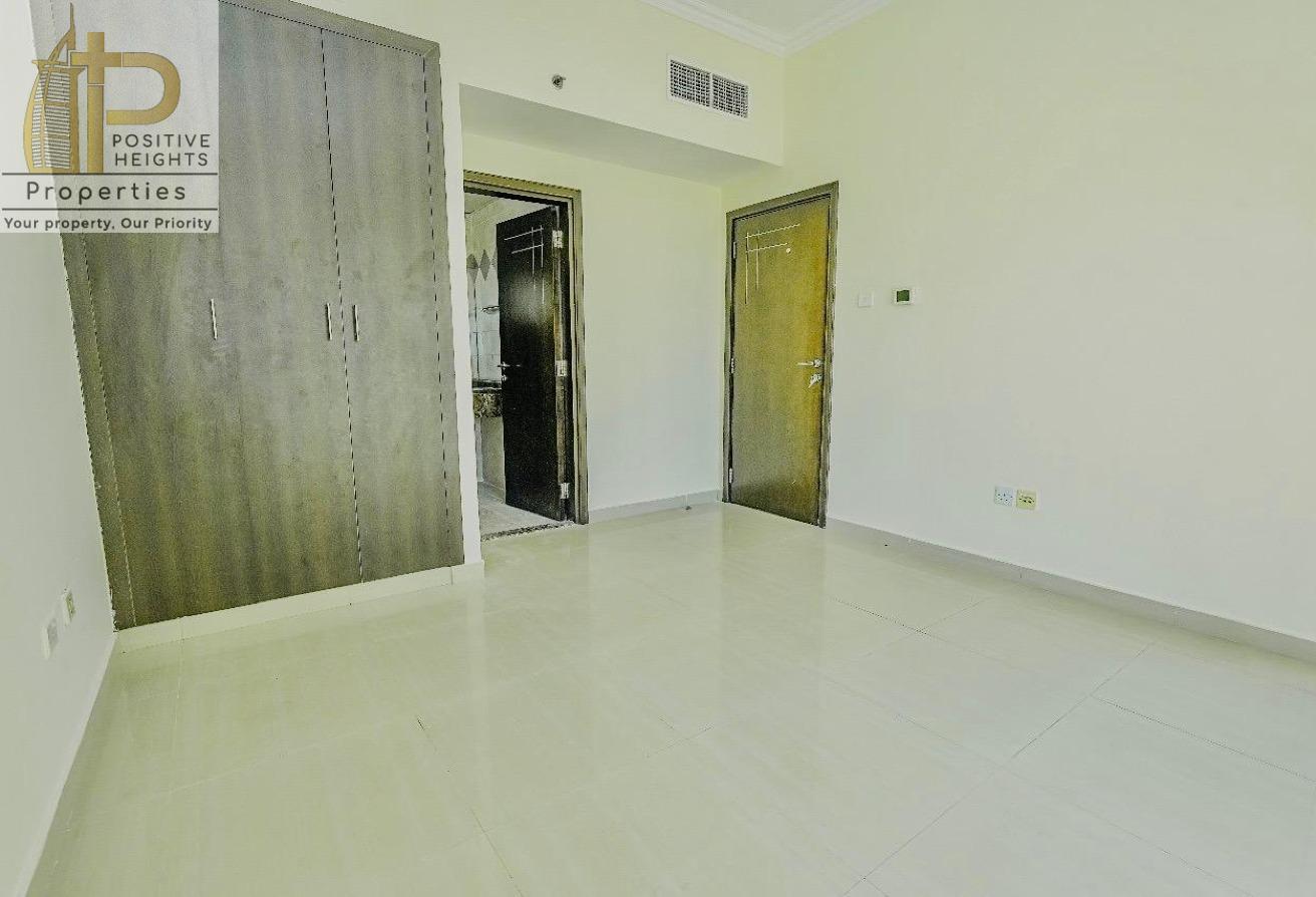 Best Unit | Huge Size | Close to MOE | Family BLDG photo 5