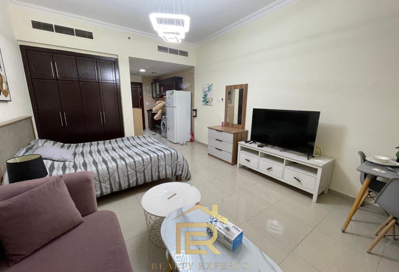 SPACIOUS STUDIO | FULLY FURNISHED | READY TO MOVE photo 3