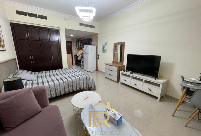 137449128 - Property Image 3