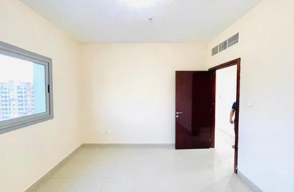 Apartment - 1 Bedroom - 2 Bathrooms for rent in Al Nahda Complex - Al Nahda - Sharjah Apartment - 1 Bedroom - 2 Bathrooms for rent in Al Nahda Complex - Al Nahda - Sharjah