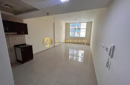 Apartment - 1 Bathroom for rent in Frankfurt Sports Tower - Dubai Sports City - Dubai