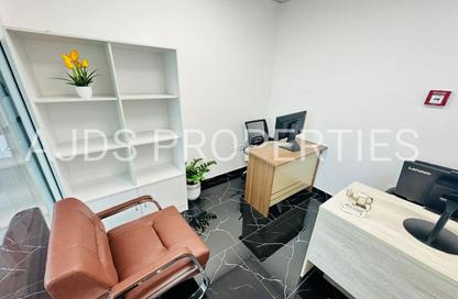 Office Space - Studio - 1 Bathroom for rent in Fatima Mohammad Ahmad Bin Suleiman Building - Al Raffa - Bur Dubai - Dubai