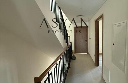 Villa - 5 - 5 for sale in Nice - Damac Lagoons - Dubai