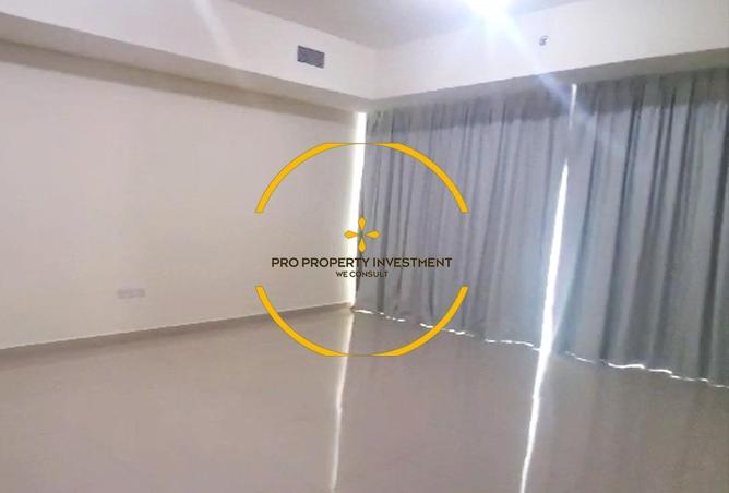 90906077 - Property Image 3