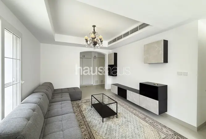 156894017 - Property Image 2
