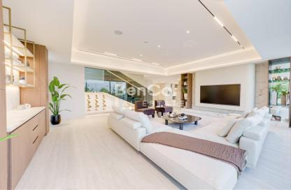 Villa - 5 Bedrooms - 6 Bathrooms for sale in The Parkway at Dubai Hills - Dubai Hills Estate - Dubai Villa - 5 Bedrooms - 6 Bathrooms for sale in The Parkway at Dubai Hills - Dubai Hills Estate - Dubai