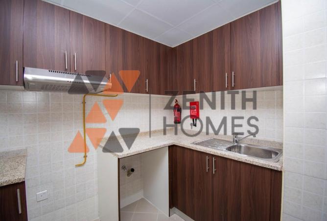 76983392 - Property Image 3