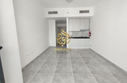 شقة - 1 حمام للايجار في مبني ماراح - المدينة العالمية المرحلة 2 - 4 الورسان - الورسان - دبي