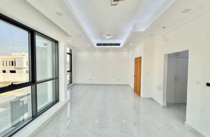 Apartment - 5 Bedrooms - 6 Bathrooms for rent in Al Hooshi Villas - Hoshi - Al Badie - Sharjah