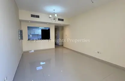 Apartment - 1 Bedroom - 2 Bathrooms for rent in Al Malik Building - Al Warqa'a 1 - Al Warqa'a - Dubai