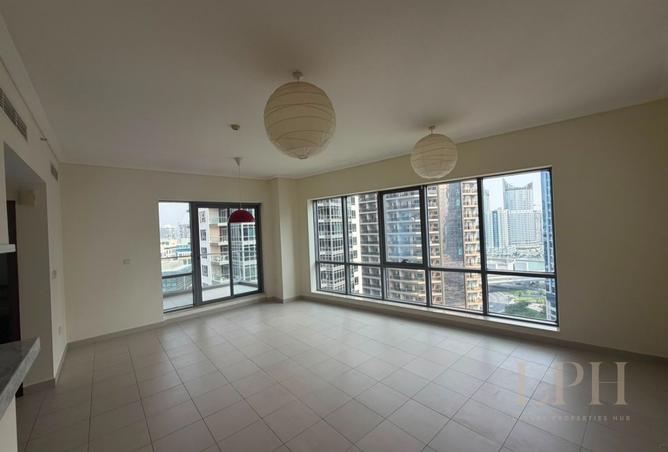 130218300 - Property Image 3