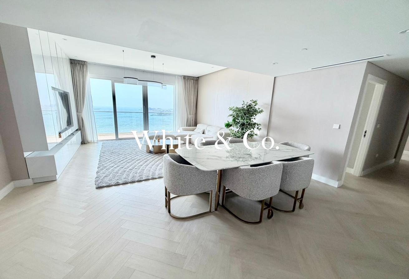 Full Sea View | Upgraded | Fully Furnished photo 4