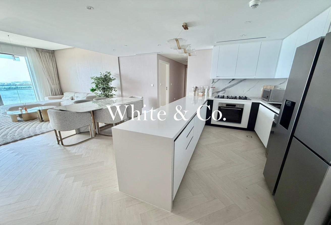 Full Sea View | Upgraded | Fully Furnished photo 5