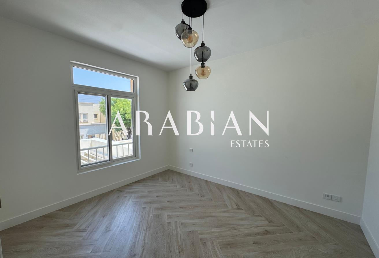 Fully Upgraded | Lake View | Type 3E | Vacant photo 8