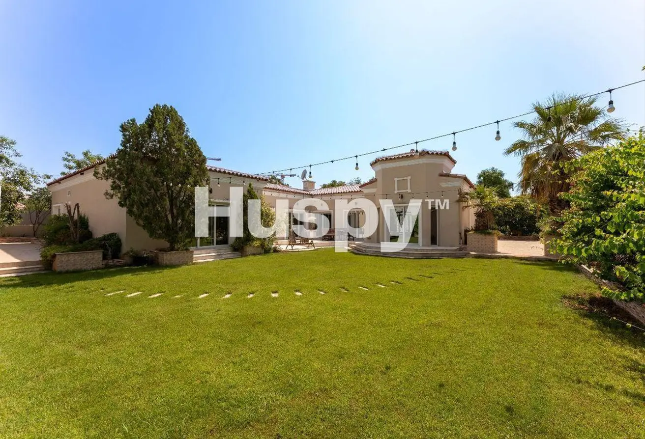 156261389 - Property Main Image