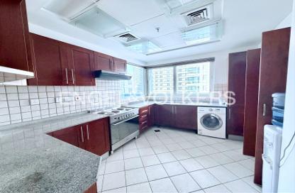 Apartment - 2 Bedrooms - 3 Bathrooms for rent in Cascades Tower - Dubai Marina - Dubai Apartment - 2 Bedrooms - 3 Bathrooms for rent in Cascades Tower - Dubai Marina - Dubai