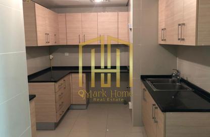 Apartment - 2 Bedrooms - 3 Bathrooms for rent in RAK Tower - Marina Square - Al Reem Island - Abu Dhabi