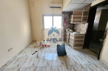 Apartment - Studio - 1 Bathroom for rent in Muwailih Building - Muwaileh - Sharjah