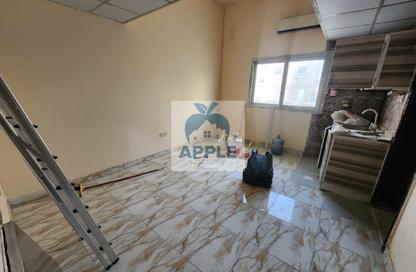 Apartment - Studio - 1 Bathroom for rent in Muwailih Building - Muwaileh - Sharjah
