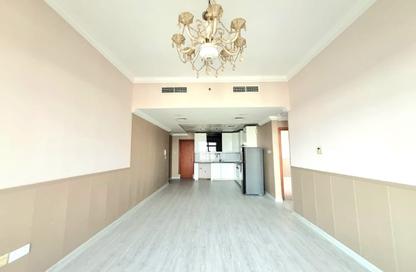Apartment - 2 Bedrooms - 2 Bathrooms for rent in Palace Tower 2 - Palace Towers - Dubai Silicon Oasis - Dubai