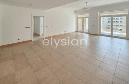 Apartment - 2 Bedrooms - 3 Bathrooms for rent in Al Hamri - Shoreline Apartments - Palm Jumeirah - Dubai