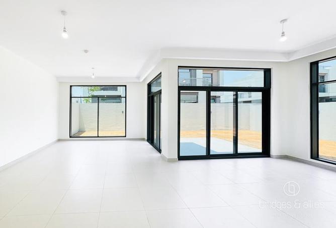 62071158 - Property Image 3