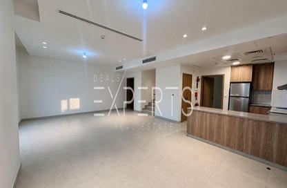 Townhouse - 2 - 3 for rent in Bloom Living - Zayed City (Khalifa City C) - Khalifa City - Abu Dhabi