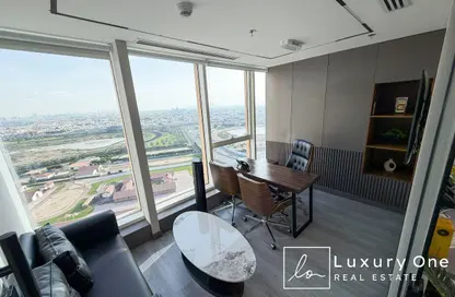 مكتب - استوديو - 1 حمام للايجار في القمة - الخليج التجاري - دبي