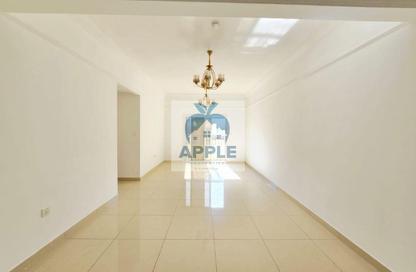 Apartment - 3 Bedrooms - 3 Bathrooms for rent in Muwaileh 3 Building - Muwaileh - Sharjah