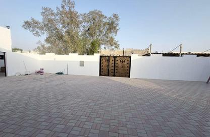 Villa - 3 Bedrooms - 3 Bathrooms for rent in Seih Al Uraibi - Ras Al Khaimah