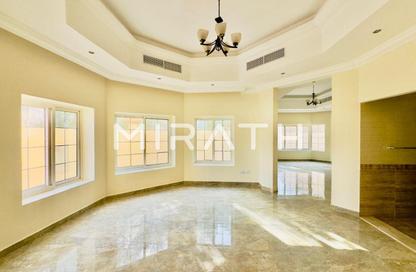 Villa - 4 Bedrooms - 6 Bathrooms for rent in Al Quoz 1 Villas - Al Quoz 1 - Al Quoz - Dubai