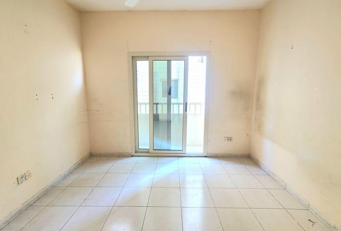 70294030 - Property Main Image