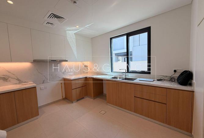 128369862 - Property Image 2