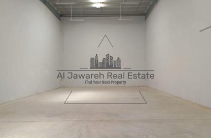 Warehouse - Studio - 4 Bathrooms for rent in Umm Dir - Umm Al Quwain