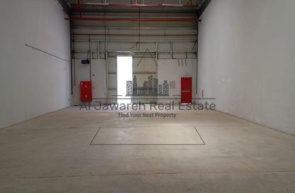 Warehouse - Studio - 4 Bathrooms for rent in Umm Dir - Umm Al Quwain
