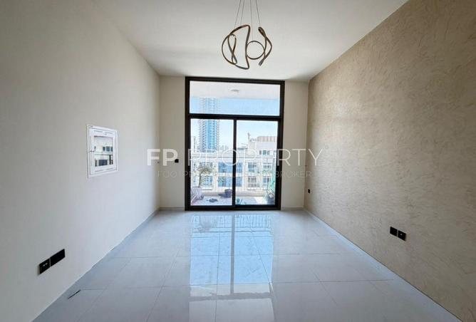 101718977 - Property Image 2