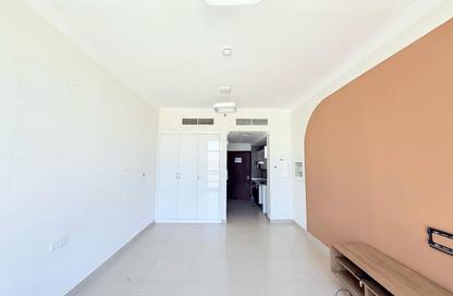 Apartment - 1 Bedroom - 2 Bathrooms for rent in Art Gardens Building B - Art Gardens - Arjan - Dubai