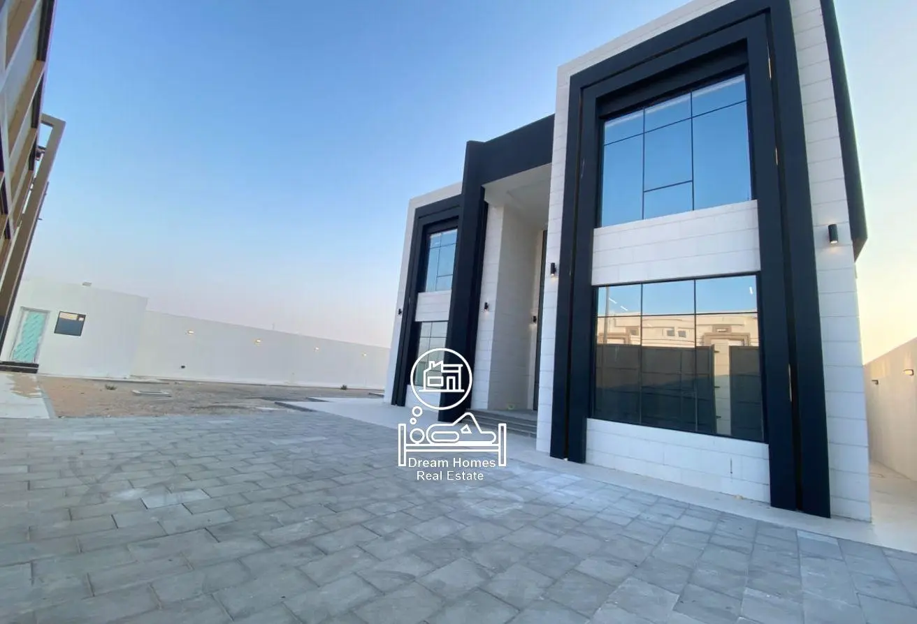 136079984 - Property Main Image