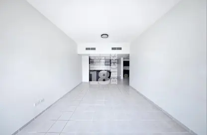 شقة - 2 غرف نوم - 3 حمامات للبيع في المبنى 153 - طراز حديث - ديسكفري جاردنز - دبي
